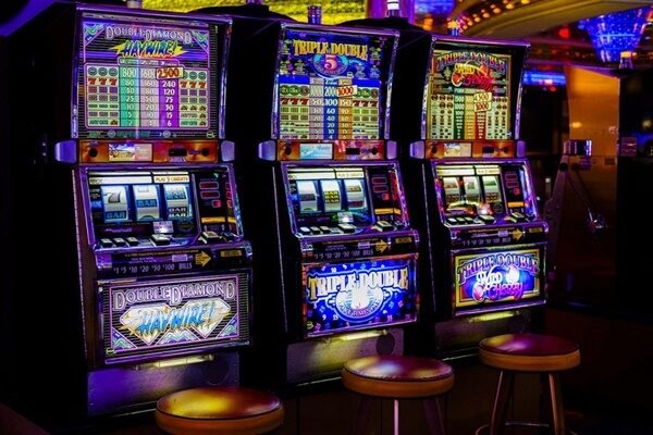 the entertainment 슬롯모아주소 industry is online casinos